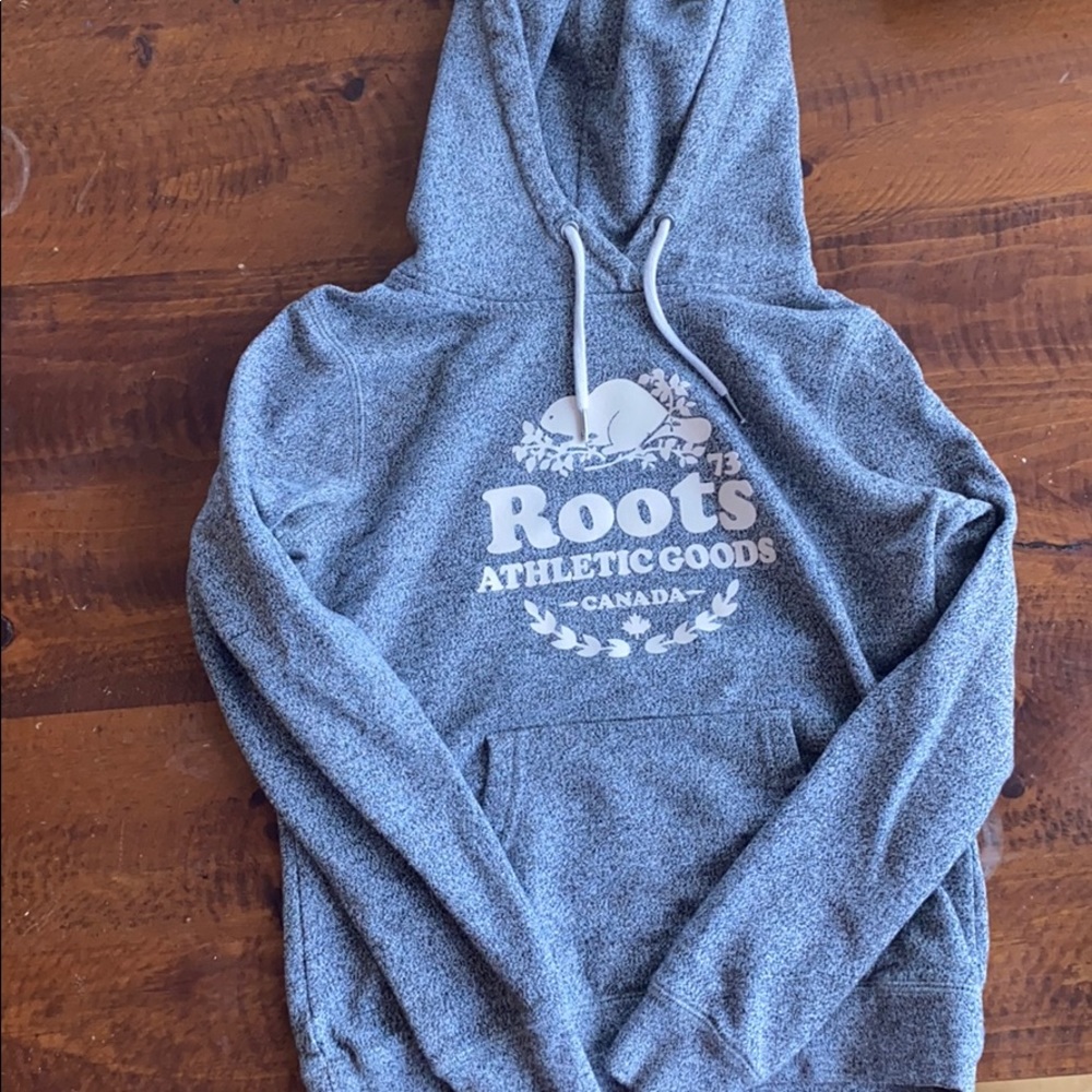 Classic Roots Hoodie 🇨🇦